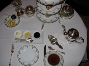 Table Setting at the Astor Court Tea (image credit HighTea.com)