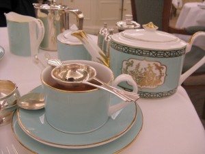 High Tea Table Setting at Fortnum and Mason ©HighTea.com