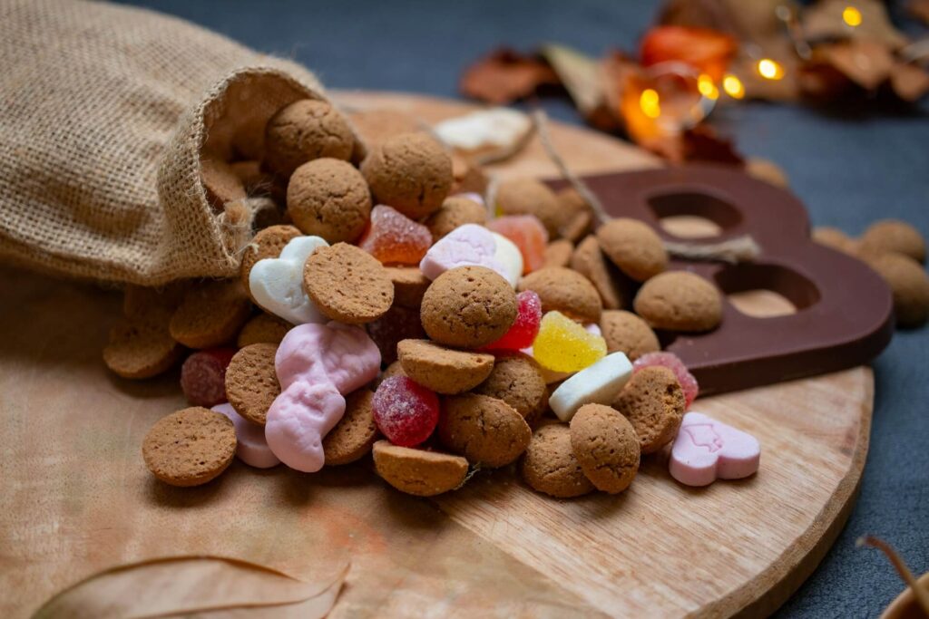 cadeau voor sinterklaas pepernoten zak letter snoepjes