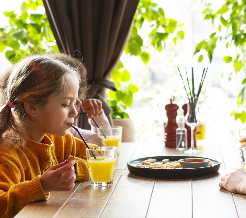 high tea met kinderen