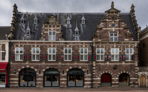 uiteten in almelo